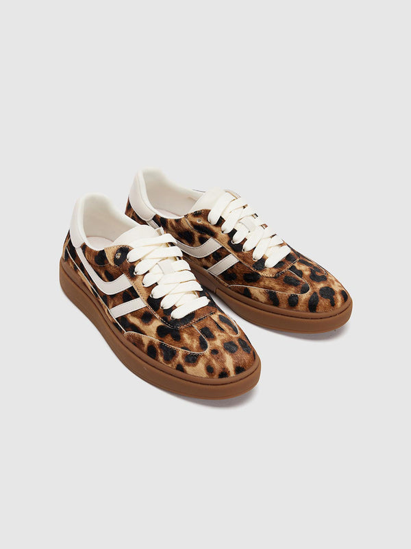 Leopard Printed Round Toe Sneakers