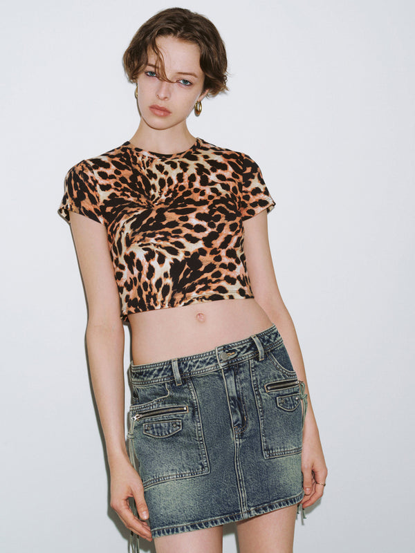 Leopard Printed Crew Neck Skinny T-Shirt